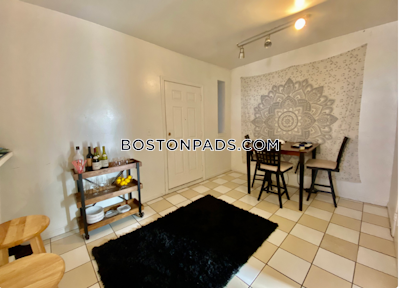 Mission Hill 3 Beds 1 Bath Boston - $4,050