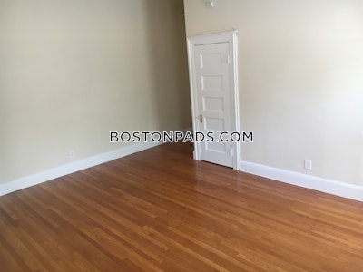 Brookline 1 Bed 1 Bath BROOKLINE- COOLIDGE CORNER $1,999  Coolidge Corner - $2,500