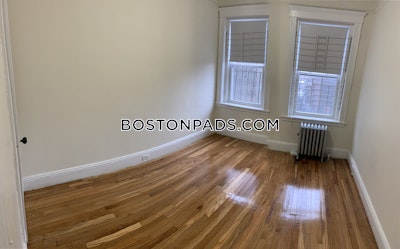 Allston 3 Beds 2 Baths Boston - $3,990 No Fee