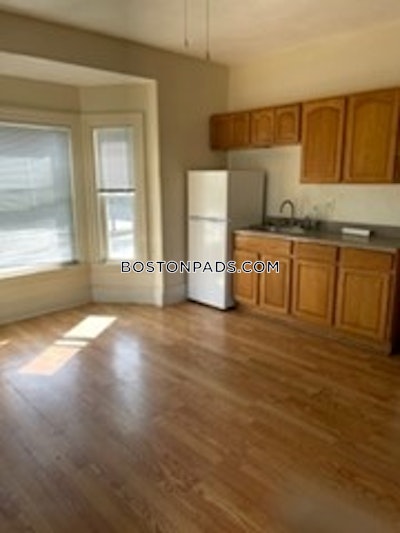 Quincy 1 Bed 1 Bath  Quincy Center - $1,800