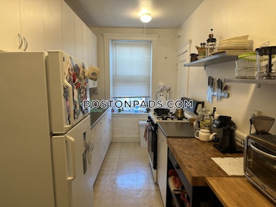 Brookline 1 Bed 1 Bath  Coolidge Corner - $2,600