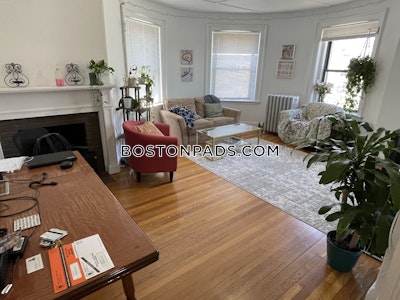 Allston/brighton Border Spectacular 3 bed 1 bath in Allston! Boston - $3,800 50% Fee