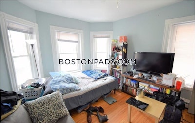 Lower Allston Awesome 4 Bed 2 Bath unit on Easton St in Allston Boston - $3,750