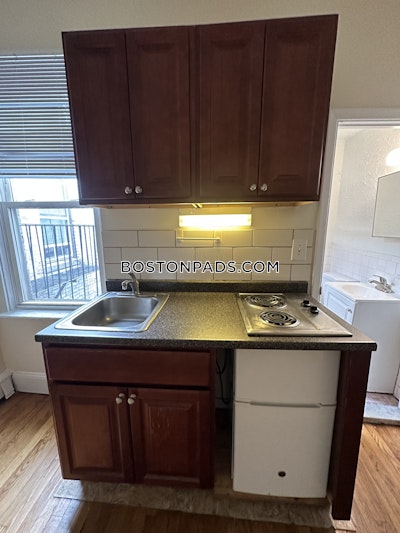 Mission Hill Studio 1 Bath Boston - $1,595 No Fee