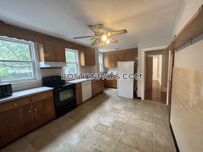 Cambridge 3 Beds 1 Bath  Harvard Square - $3,600 50% Fee