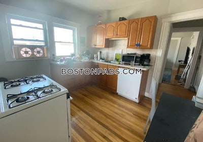 Somerville 4 Beds 1 Bath  Tufts - $4,800