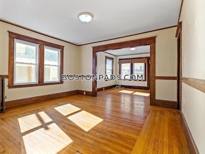 Somerville 7 Bed 3 Bath SOMERVILLE  Tufts - $8,050