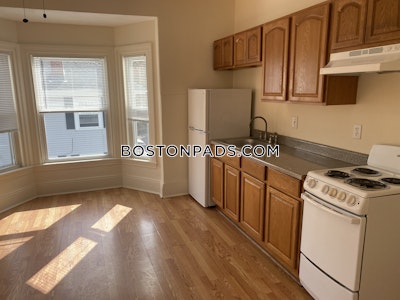 Quincy Renovated Studio bed 1 bath available NOW on Thomas Burgin Pkwy!  Quincy Center - $1,800