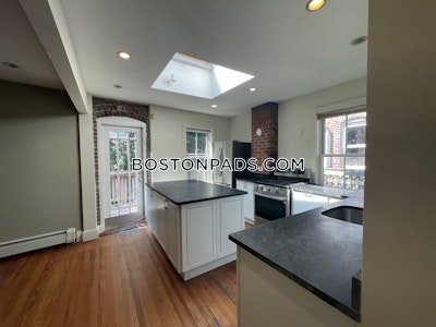 Fort Hill 6 Beds 3 Baths Fort Hill Boston - $7,800