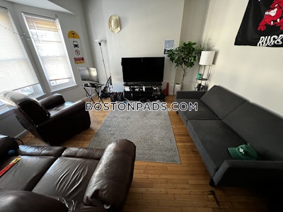 Mission Hill 4 Beds 1 Bath Boston - $5,400