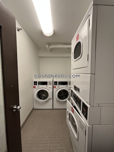 Downtown 1 Bed 1 Bath Boston - $5,157 No Fee