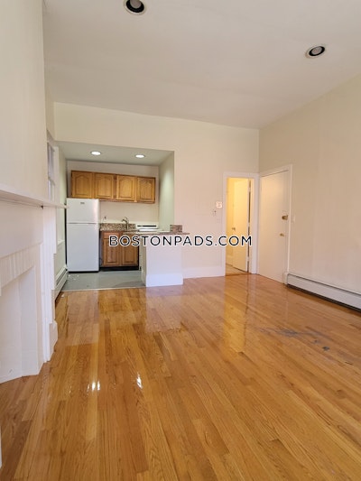 Mission Hill Studio 1 Bath Boston - $2,100