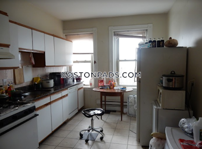 Allston Apartment for rent 4 Bedrooms 2 Baths Boston - $3,500