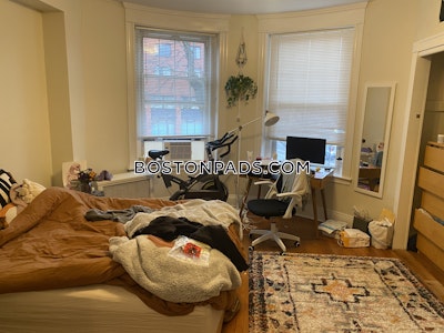 Brookline Apartment for rent 3 Bedrooms 1 Bath  Coolidge Corner - $4,400