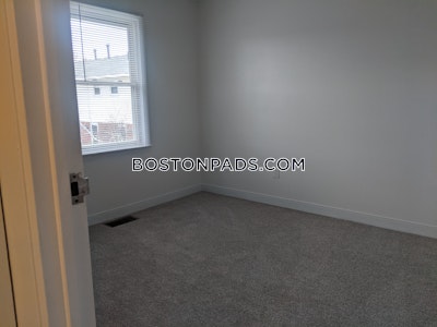 Roslindale Apartment for rent 3 Bedrooms 1 Bath Boston - $3,979