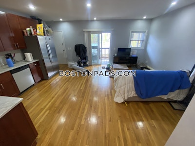 East Boston 2 Beds 1 Bath Boston - $2,500