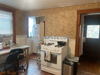 Somerville 4 Beds 2 Baths  Tufts - $4,500