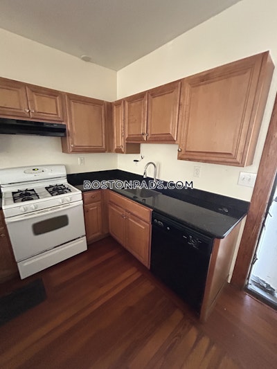 Medford Apartment for rent 2 Bedrooms 1 Bath  Tufts - $2,690