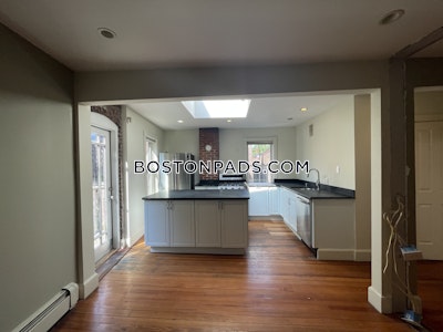 Fort Hill 6 Beds 3 Baths Boston - $7,800